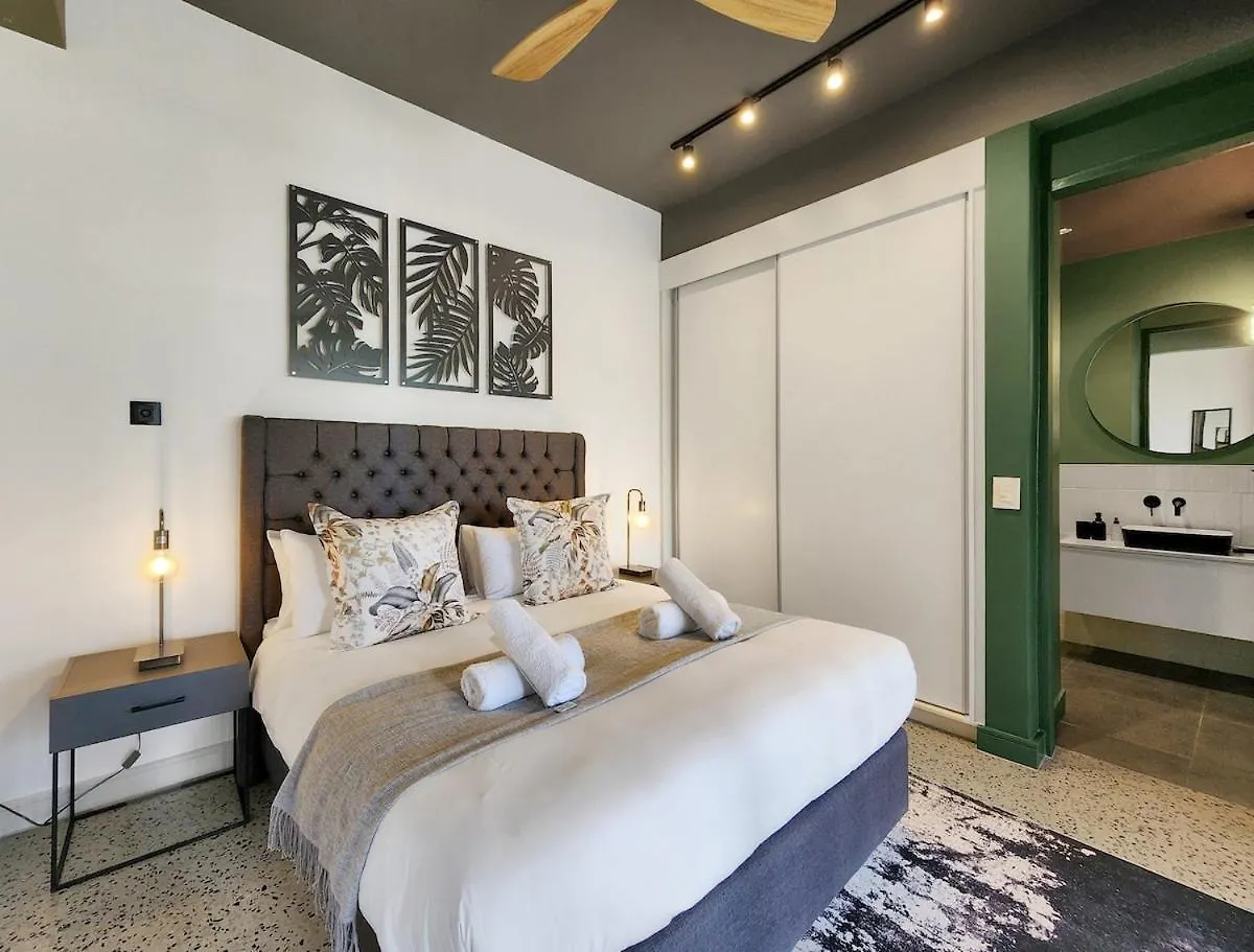 Apartment Stylish, Modern, New, Secure Home Cape Town